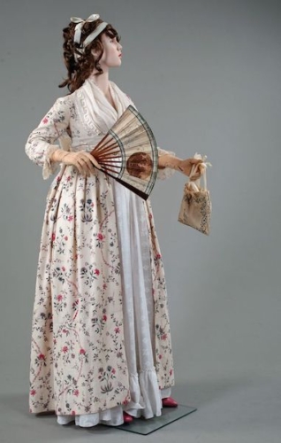 Printed-Indienne-open-dress-with-linen-skirt-England1795