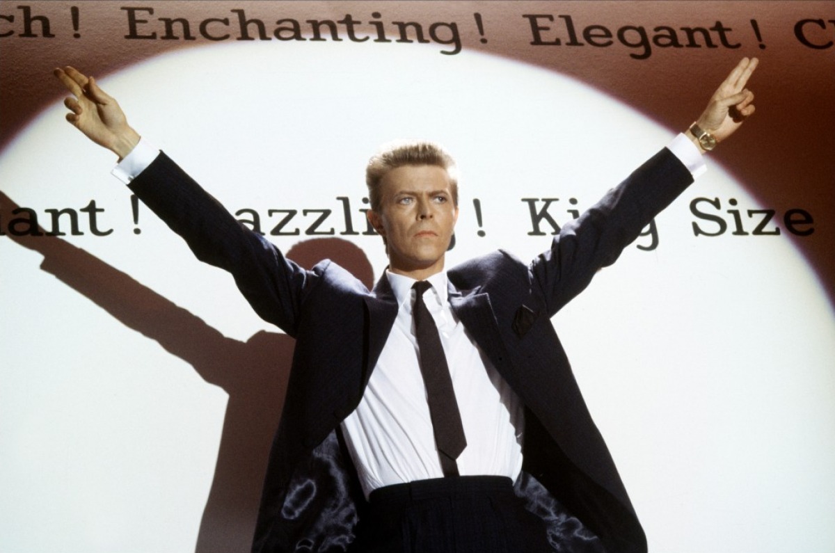 David Bowie in "Absolute Beginners" (1986) 