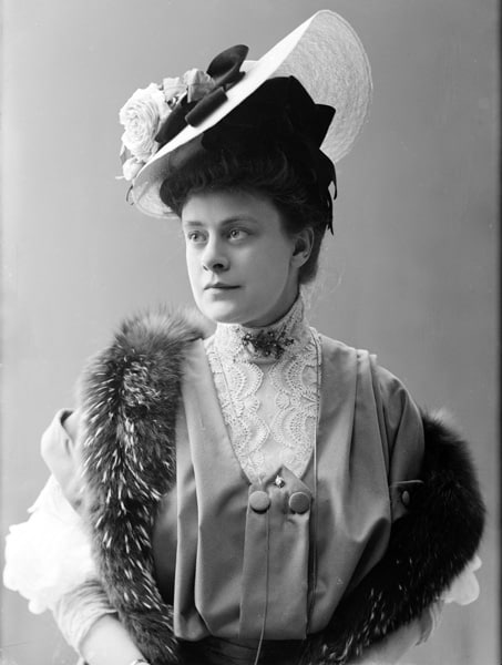 1910 - Betty Nansen