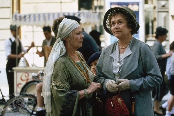 Joan Plowright, Tea With Mussolini (1999)