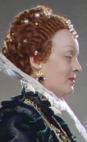 The Private Lives of Elizabeth and Essex (1939) 