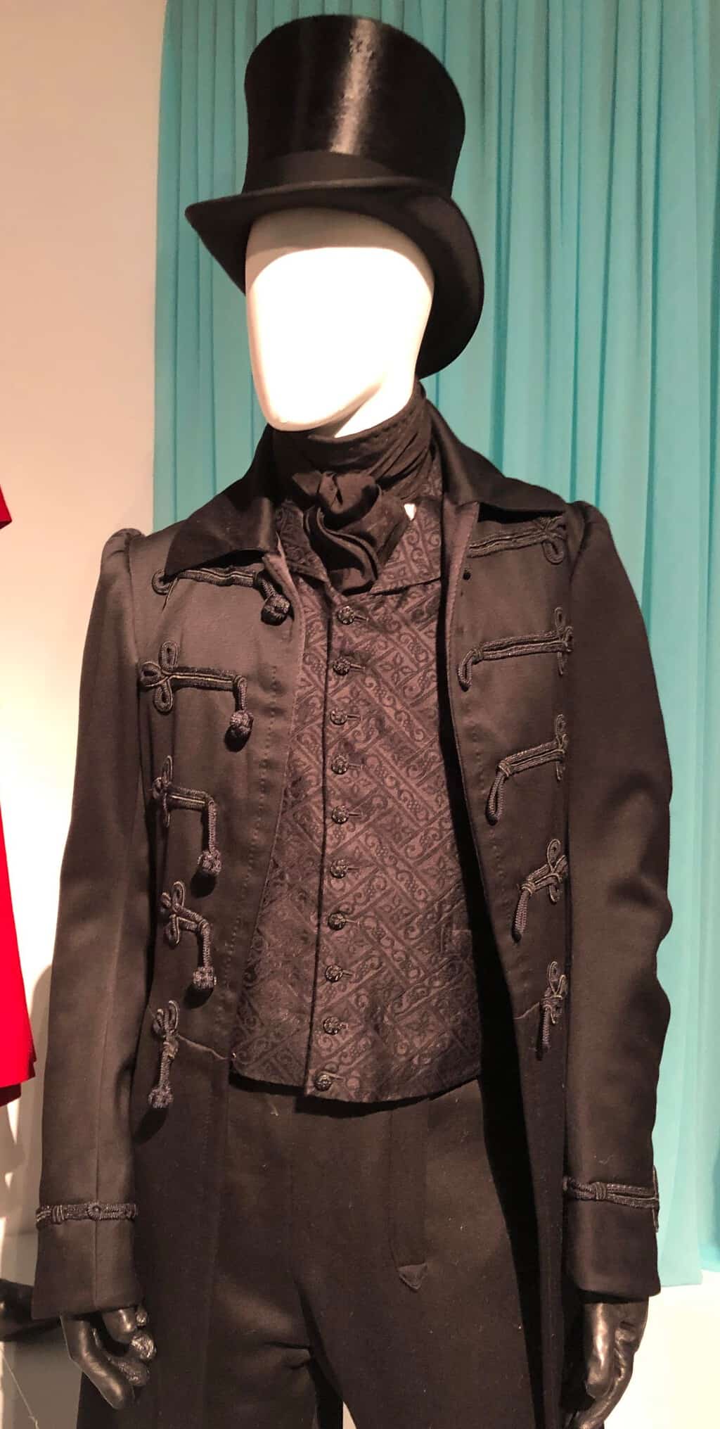 Vanity Fair costumes, FIDM exhibit 2019