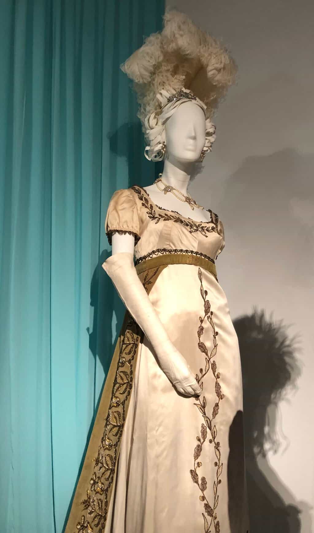 Vanity Fair costumes, FIDM exhibit 2019