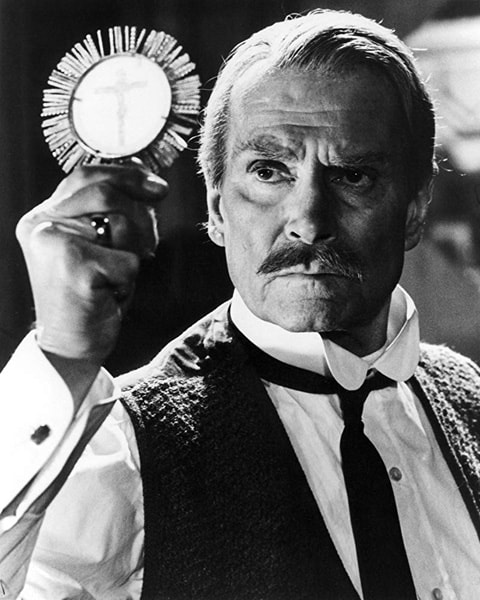 Laurence Olivier, Dracula (1979)