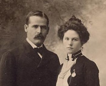 Sundance Kid with his wife in 1901, via Wikimedia Commons