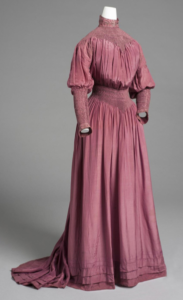1900 - Liberty & Co. dress at Philadelphia Museum of Art